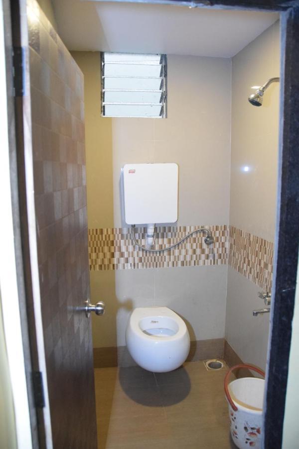 Hotel Riviera Residency Thane Bagian luar foto